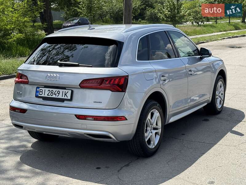 Внедорожник / Кроссовер Audi Q5 2019 в Киеве