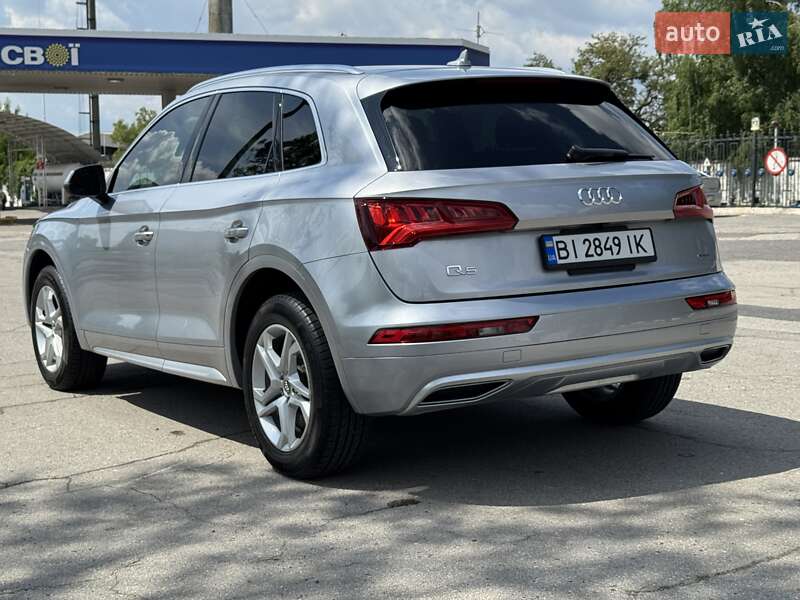 Внедорожник / Кроссовер Audi Q5 2019 в Киеве