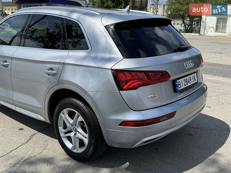 Внедорожник / Кроссовер Audi Q5 2019 в Киеве