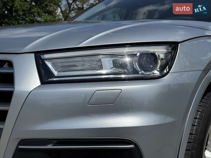 Внедорожник / Кроссовер Audi Q5 2019 в Киеве