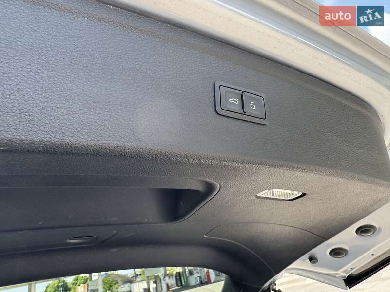 Внедорожник / Кроссовер Audi Q5 2019 в Киеве