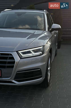 Позашляховик / Кросовер Audi Q5 2018 в 