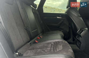 Внедорожник / Кроссовер Audi Q5 2018 в 