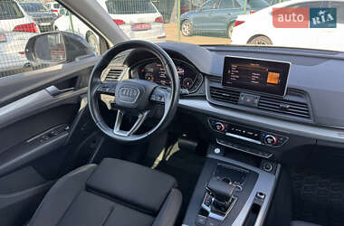 Внедорожник / Кроссовер Audi Q5 2018 в 