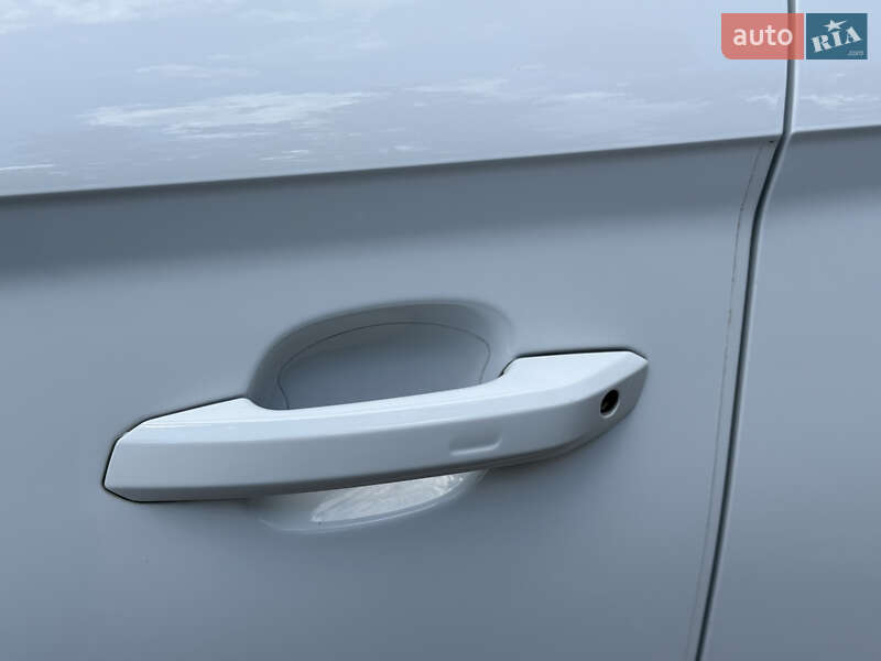 Внедорожник / Кроссовер Audi Q5 2021 в Киеве