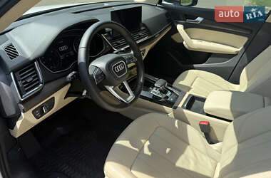 Внедорожник / Кроссовер Audi Q5 2021 в 