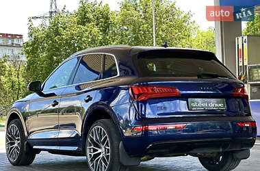 Внедорожник / Кроссовер Audi Q5 2017 в 