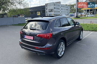 Внедорожник / Кроссовер Audi Q5 2011 в 