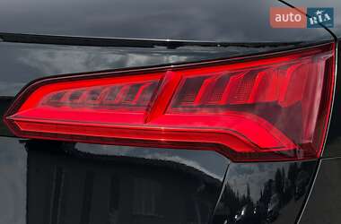 Внедорожник / Кроссовер Audi Q5 2018 в 