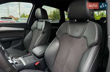 Внедорожник / Кроссовер Audi Q5 2018 в 