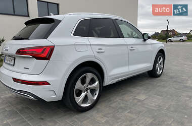 Внедорожник / Кроссовер Audi Q5 2021 в 