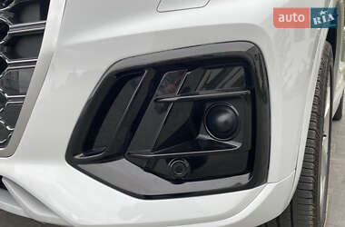 Внедорожник / Кроссовер Audi Q5 2021 в 