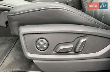 Внедорожник / Кроссовер Audi Q5 2021 в 
