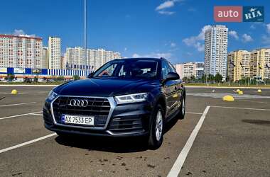 Внедорожник / Кроссовер Audi Q5 2017 в Киеве