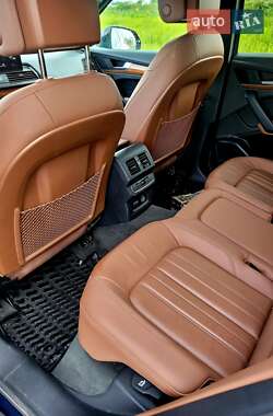 Позашляховик / Кросовер Audi Q5 2021 в 