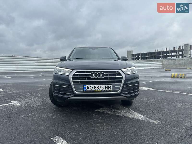 Внедорожник / Кроссовер Audi Q5 2017 в Львове