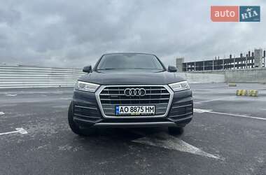 Внедорожник / Кроссовер Audi Q5 2017 в 