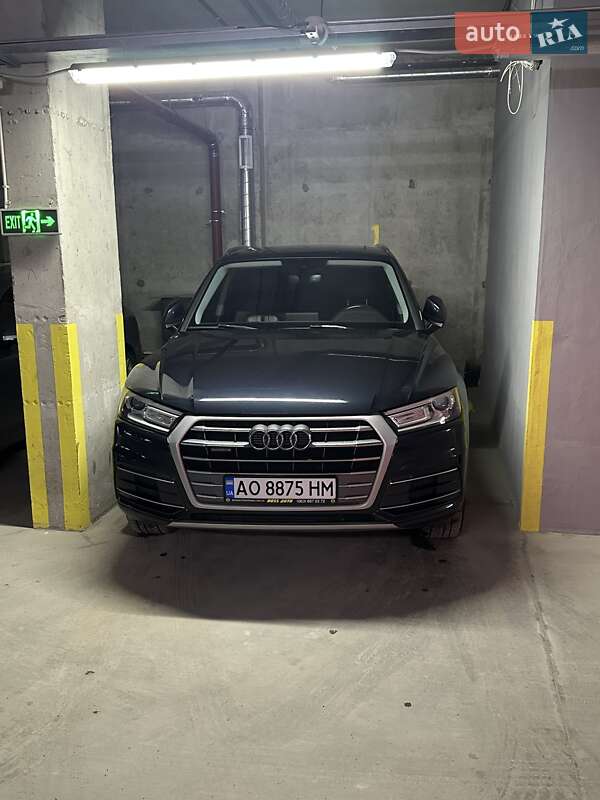 Внедорожник / Кроссовер Audi Q5 2017 в Львове