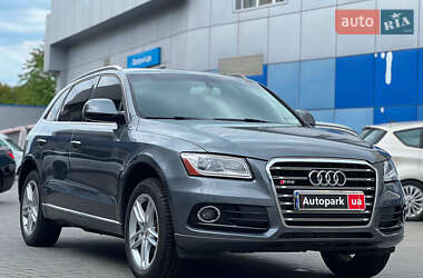 Позашляховик / Кросовер Audi Q5 2015 в 