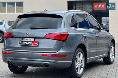Позашляховик / Кросовер Audi Q5 2015 в 