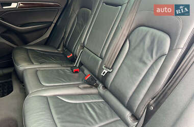 Позашляховик / Кросовер Audi Q5 2015 в 
