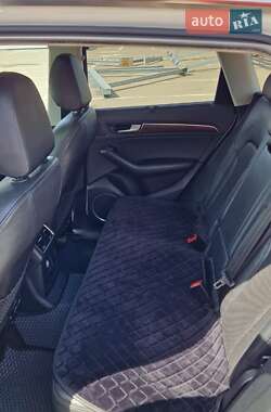 Внедорожник / Кроссовер Audi Q5 2012 в 