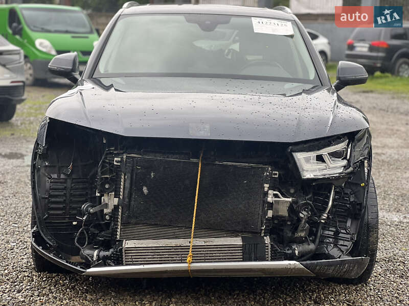 Внедорожник / Кроссовер Audi Q5 2017 в Стрые