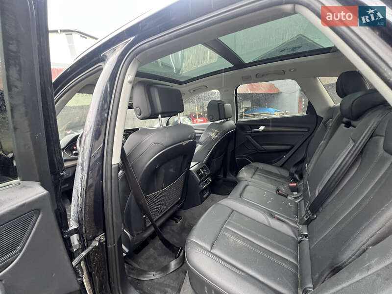Внедорожник / Кроссовер Audi Q5 2017 в Стрые