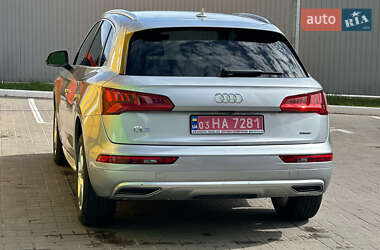 Позашляховик / Кросовер Audi Q5 2019 в 