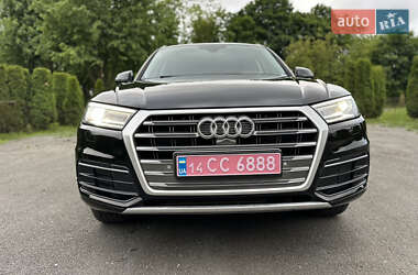 Позашляховик / Кросовер Audi Q5 2018 в 