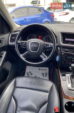Позашляховик / Кросовер Audi Q5 2010 в 