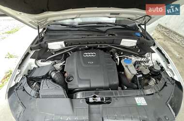 Позашляховик / Кросовер Audi Q5 2010 в 