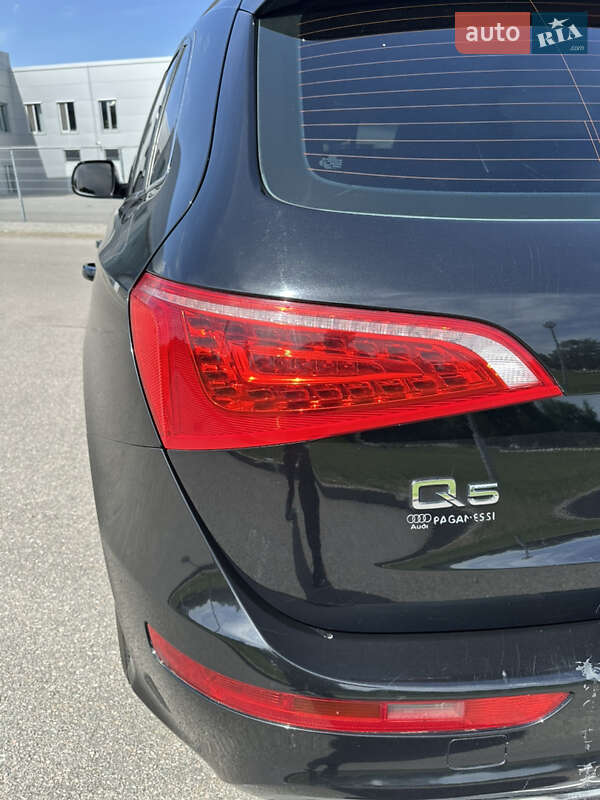 Внедорожник / Кроссовер Audi Q5 2009 в Днепре