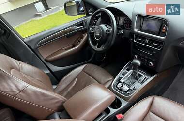 Внедорожник / Кроссовер Audi Q5 2015 в 