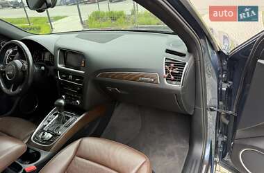 Внедорожник / Кроссовер Audi Q5 2015 в 