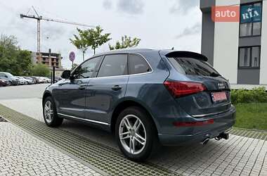 Внедорожник / Кроссовер Audi Q5 2015 в 