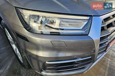 Внедорожник / Кроссовер Audi Q5 2017 в 