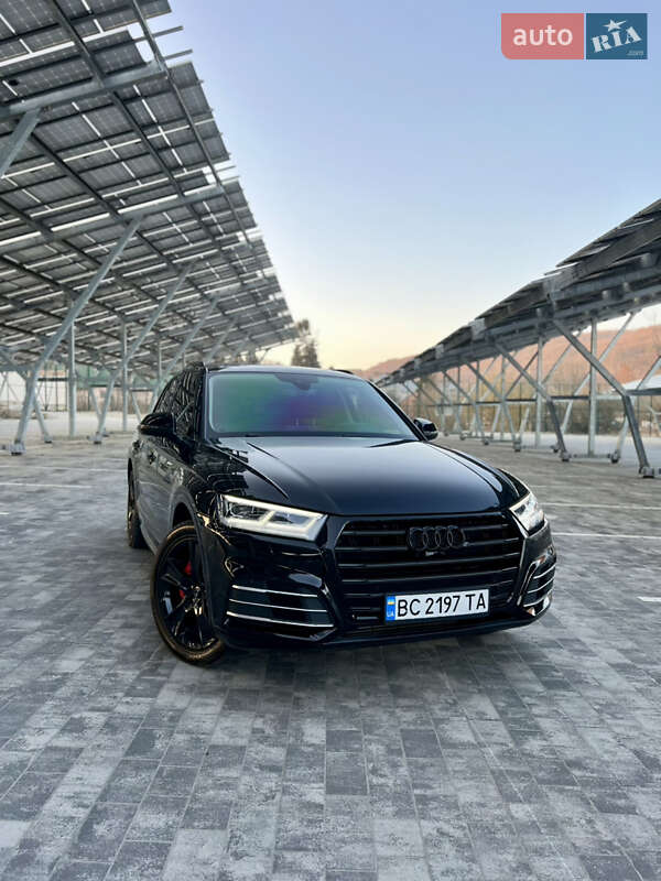 Внедорожник / Кроссовер Audi Q5 2019 в 