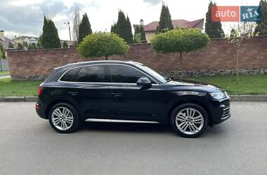 Внедорожник / Кроссовер Audi Q5 2019 в 