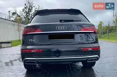 Позашляховик / Кросовер Audi Q5 2023 в 