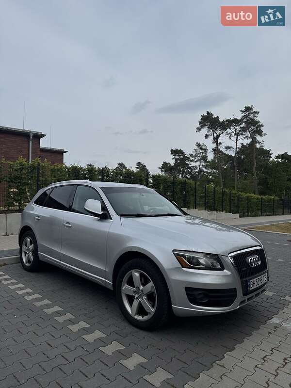 Внедорожник / Кроссовер Audi Q5 2011 в Луцке