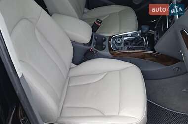 Внедорожник / Кроссовер Audi Q5 2011 в 