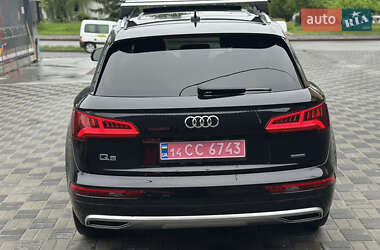 Позашляховик / Кросовер Audi Q5 2018 в 