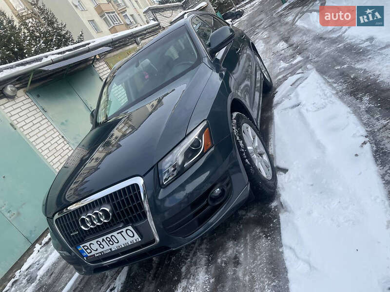 Внедорожник / Кроссовер Audi Q5 2011 в 