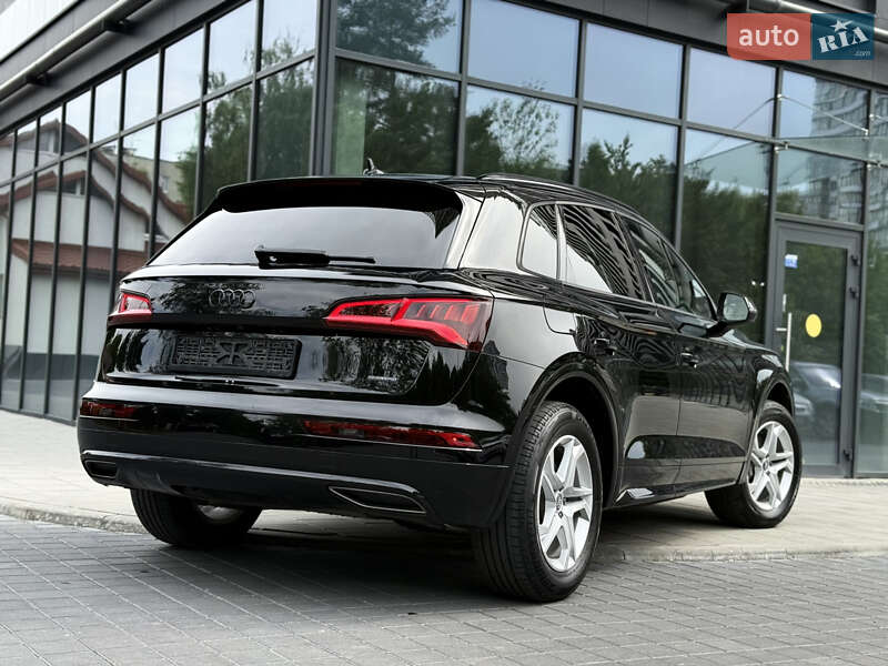 Внедорожник / Кроссовер Audi Q5 2017 в Львове