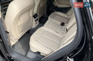 Внедорожник / Кроссовер Audi Q5 2017 в 
