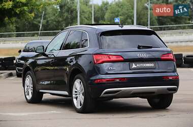 Позашляховик / Кросовер Audi Q5 2019 в 