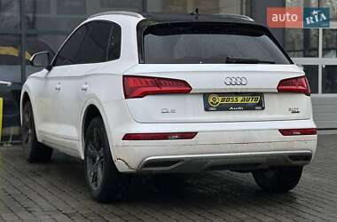 Внедорожник / Кроссовер Audi Q5 2017 в 