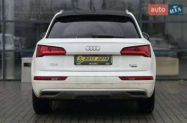 Внедорожник / Кроссовер Audi Q5 2017 в 