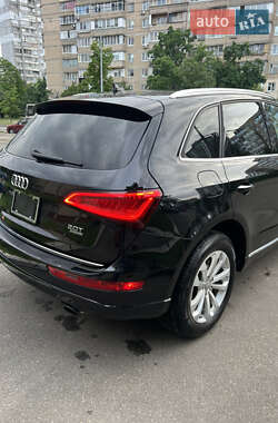 Внедорожник / Кроссовер Audi Q5 2016 в 